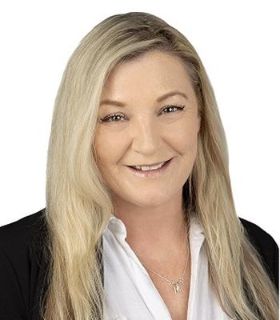 Michelle Chidgzey - Real Estate Agent