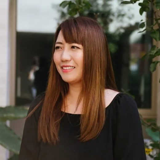 Michelle  Deng - Real Estate Agent at KIN Real Estate - COLLINGWOOD