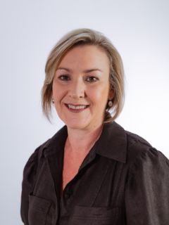 Michelle Mackay - Real Estate Agent