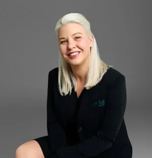 Misty Holdsworth - Real Estate Agent