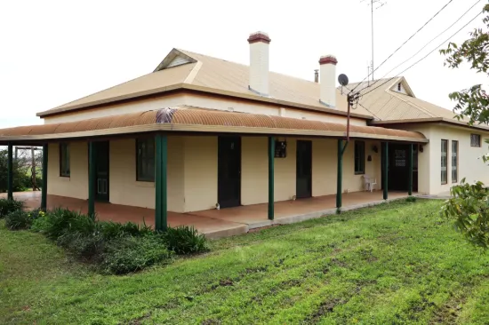 696 Back Trundle Road, Parkes, NSW 2870