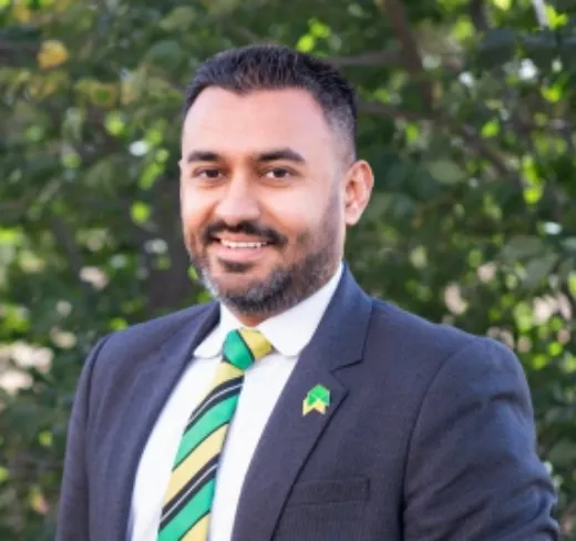 Mohit Ahuja - Real Estate Agent at Reliance Real Estate - Tarneit
