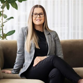 Molly Booker - Real Estate Agent