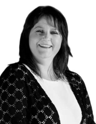 Monica Quinn - Real Estate Agent