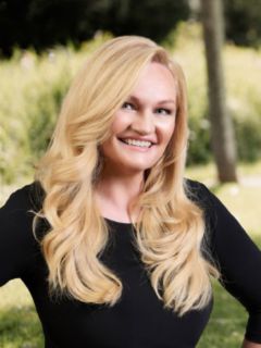 Monique Napper - Real Estate Agent
