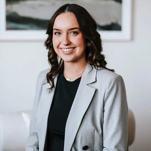 Montanah McMillan - Real Estate Agent at McGrath - Wollongong
