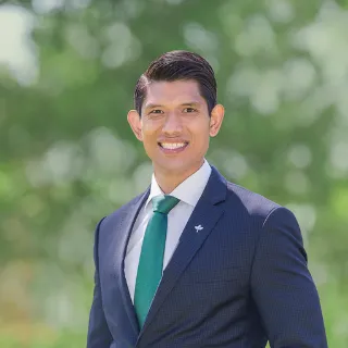 Myron Ching - Real Estate Agent