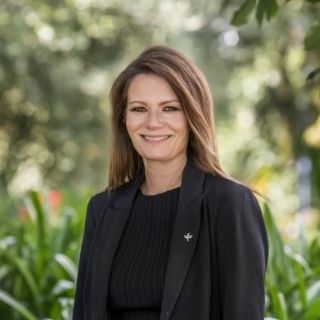 Natalie Visic - Real Estate Agent