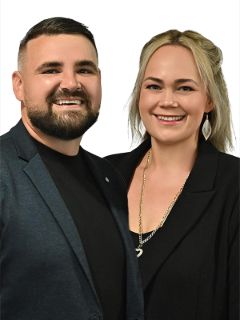 Natara & Justin Burns - Real Estate Agent