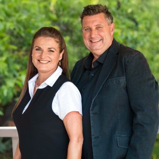 Wayne & Tina Laughton - Real Estate Agent