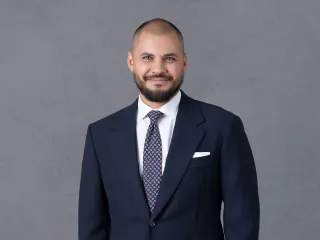 Nicholas Viewey - Real Estate Agent