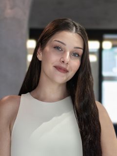 Nicky Rashvand - Real Estate Agent
