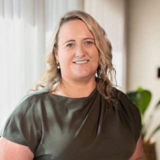 Nicole Cooney - Real Estate Agent