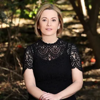Nicole Plozza - Real Estate Agent