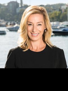 Nicole Sussman - Real Estate Agent