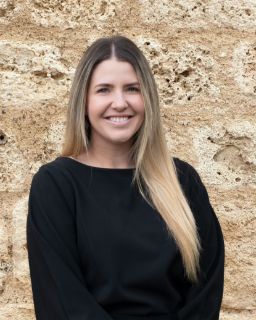Olivia Pile - Real Estate Agent
