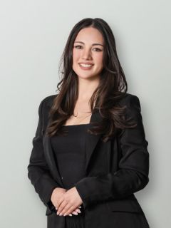 Olivia Schultz - Real Estate Agent
