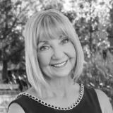 Kim Hamilton - Real Estate Agent From - Raine & Horne - Dubbo