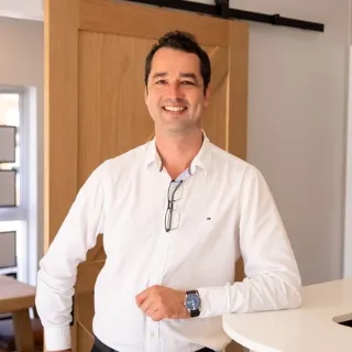 Curtis Golding - Real Estate Agent