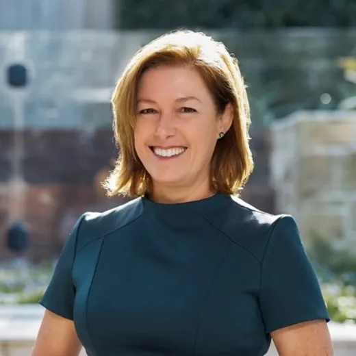 Lorinda Mansfield - Real Estate Agent at Raine & Horne - Lower North Shore