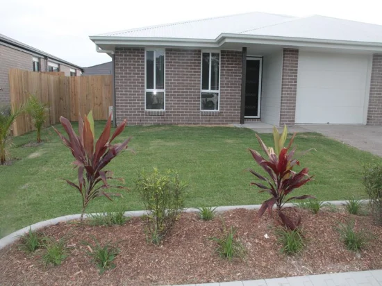 1/127 Exeter Street, Torquay, Qld 4655