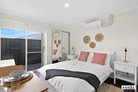 1/4 Ningaloo St, Hilbert, WA 6112