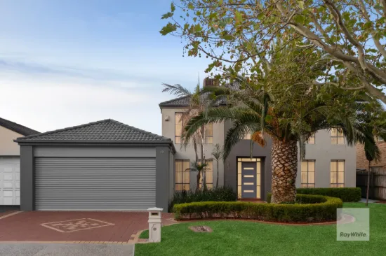 10 Pacific Place, Taylors Lakes, Vic 3038