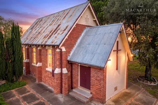 111 Main Street, Lake Albert, NSW 2650