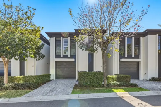 118 North Hill Drive, Robina, Qld 4226
