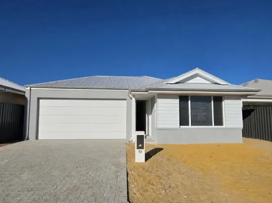 13 Pomorie Road, Madora Bay, WA 6210