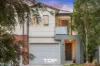 17/10 Mickleham Drive, Cranbourne North, Vic 3977