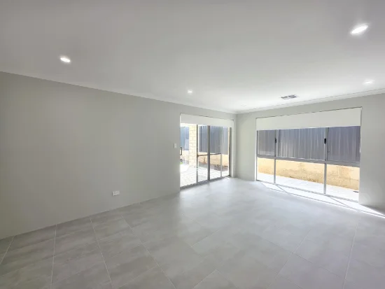 22 Camperdown Way, Lakelands, WA 6180-Image