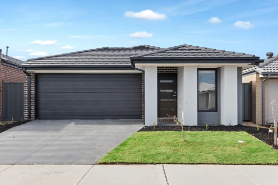 25 Makiti Crescent, Harkness, Vic 3337