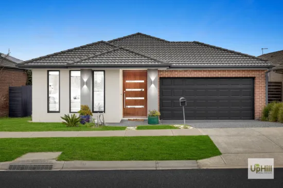 26 Barley Cres, Clyde North, Vic 3978