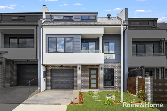 2B Seddon Place, Campbelltown, NSW 2560