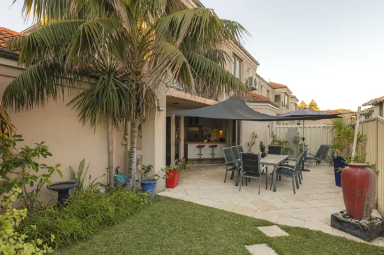 3/160 West Coast Drive, Sorrento, WA 6020-Image
