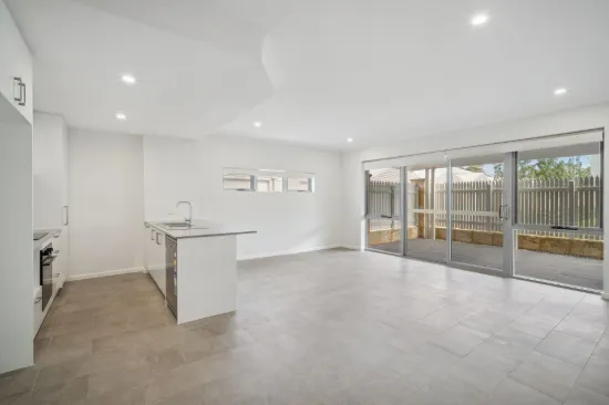 3/28 Teacher Loop, Bellevue, WA 6056