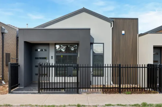 3 Biota Walk, Weir Views, Vic 3338