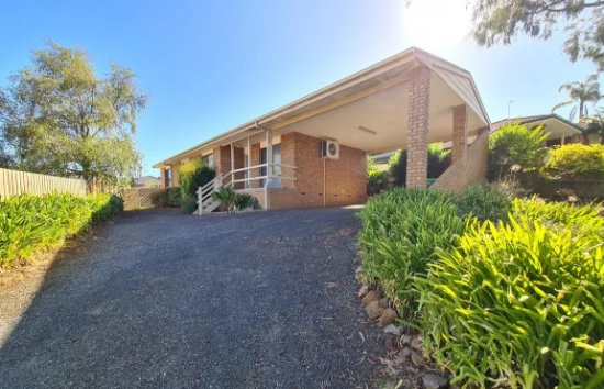 3 Settlers Hill Rise, Pakenham, Vic 3810 - For Rent