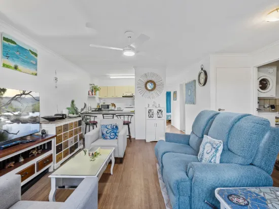 30/160 - 162 Frank Street, Labrador, Qld 4215