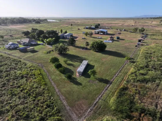 330 Inkerman Road, Fredericksfield, Qld 4806