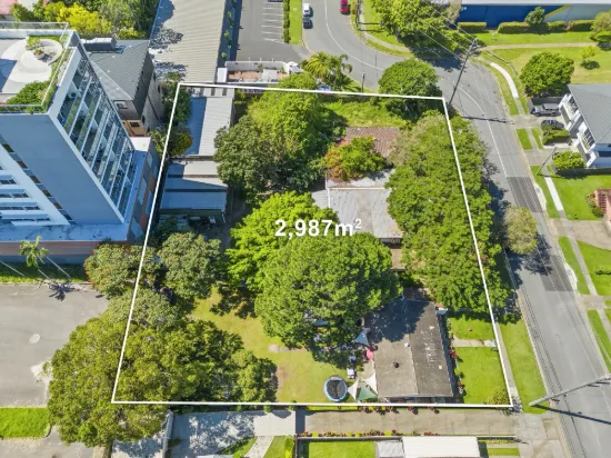 35 Eugaree Street, Southport, Qld 4215-Image