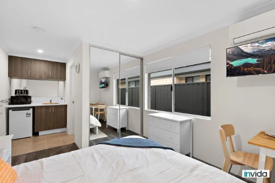 4/4 Ningaloo St, Hilbert, WA 6112