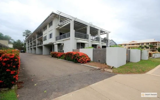 4/98 The Strand, North Ward, Qld 4810 - For Rent