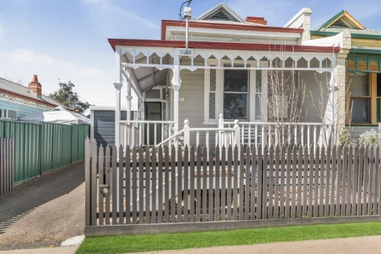 57 Gladstone Street, Quarry Hill, Vic 3550