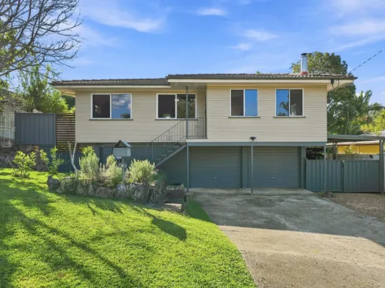 6 Burril Crescent, Ferny Hills, Qld 4055