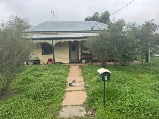 7 Rutherford Street, Charlton, Vic 3525