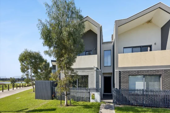 8 Gahnia Walk, Rowville VIC 3178-Image