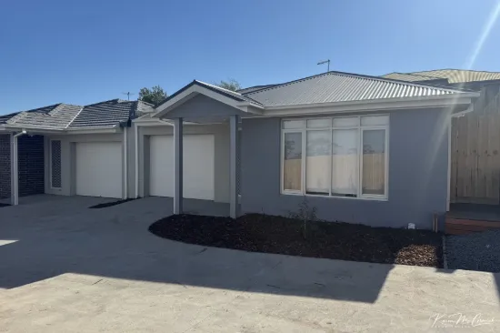 8 King Place, Bunyip, Vic 3815