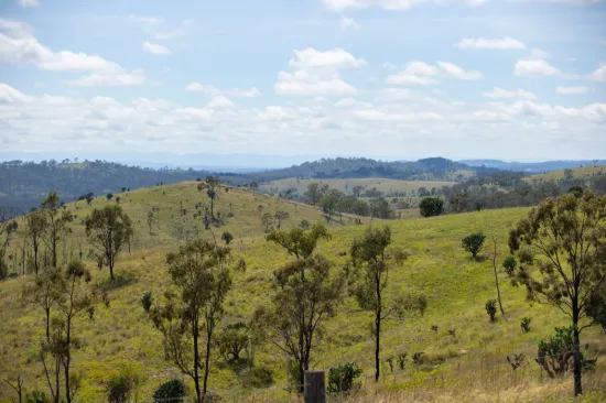 'Hutton' 295 Schnitzerling Road, Thane, Qld 4370